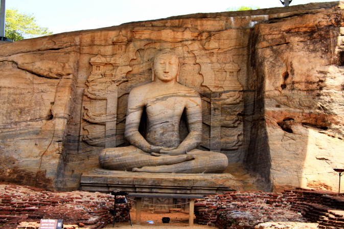 elsentempel Gal Vihara in Polonnaruwa